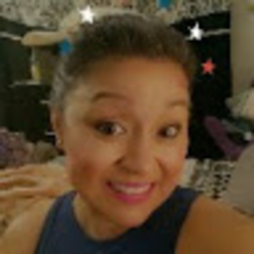 Meet your Posher, Roxann